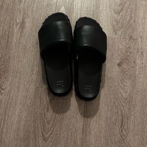 Platform sandals
